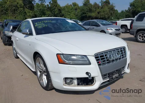 2008 Audi S5 4.2L z USA, uszkodzony, nr VIN WAURV78T98A010464